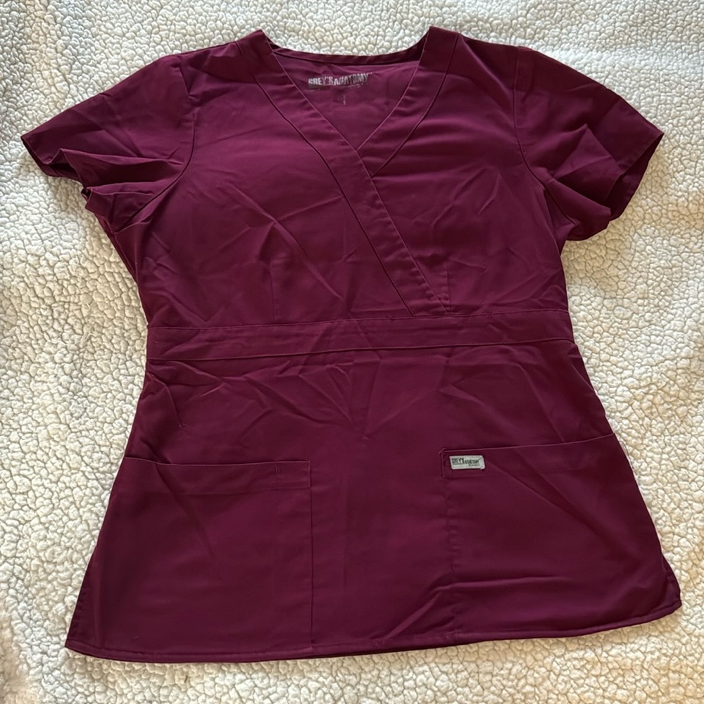 Greys Anatomy - Womens - Scrub Top - Maroon - Size Medium